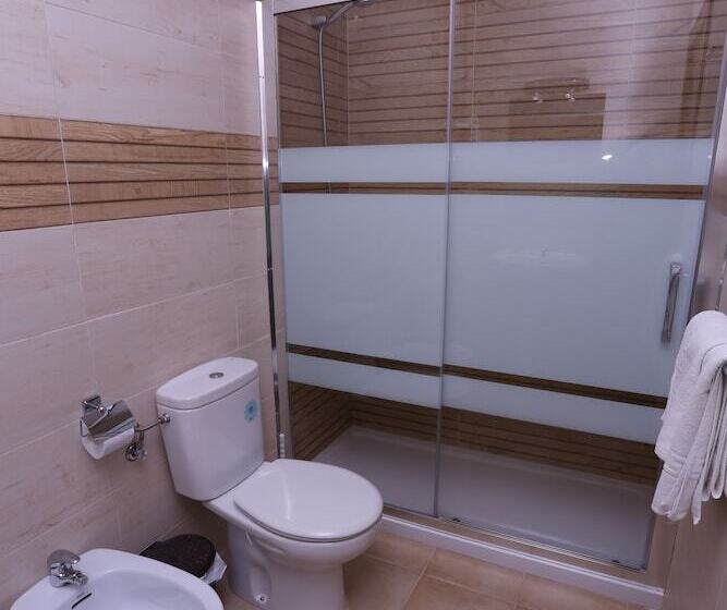 스탠다드 트리플 룸, Andalucia