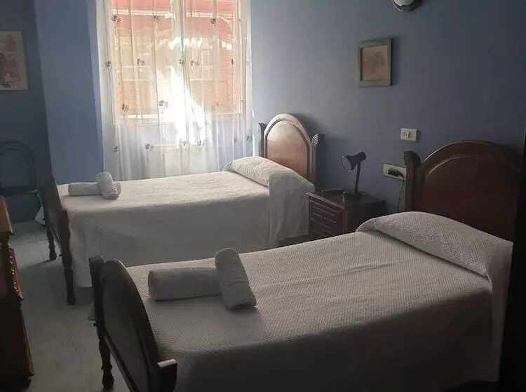 Quarto Triplo Estandar, Hostal Algodón