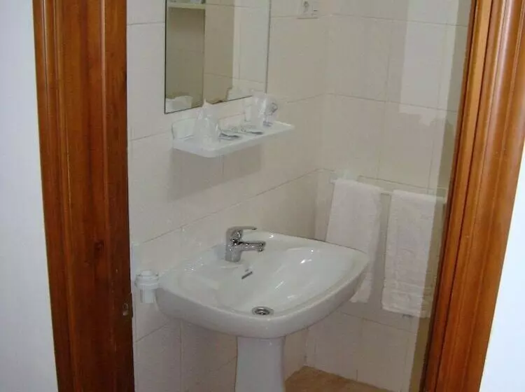 Quarto Triplo Standart, Hostal Duran