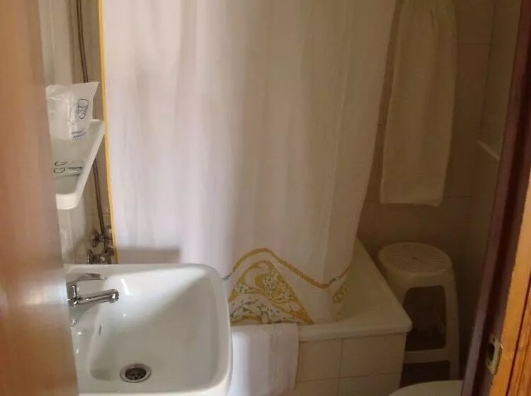 Quarto standart individual, Hostal Duran