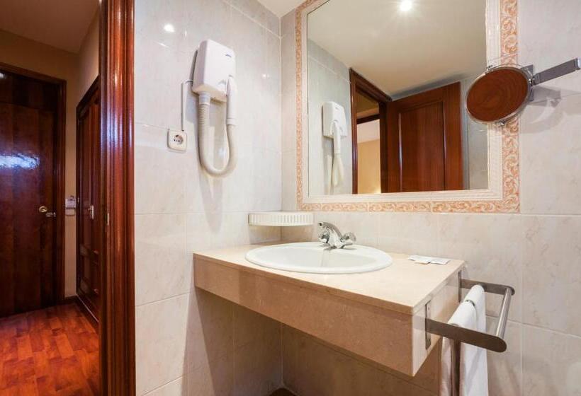 اتاق استاندارد سه نفره, Los Olivos