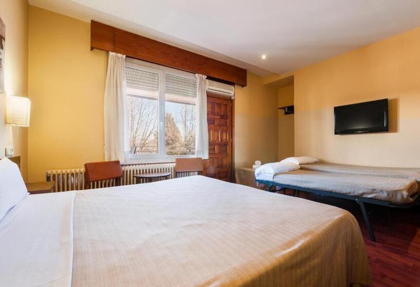 اتاق استاندارد چهار تخته, Los Olivos