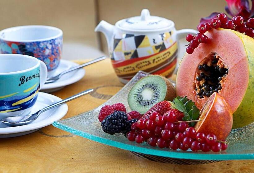 جناح جونيور, Sant Roc