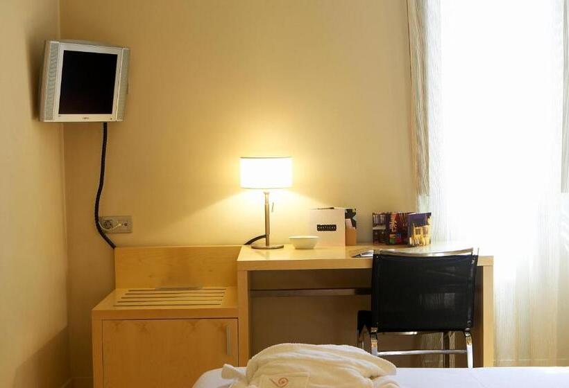 غرفة قياسية فردية, Sant Roc