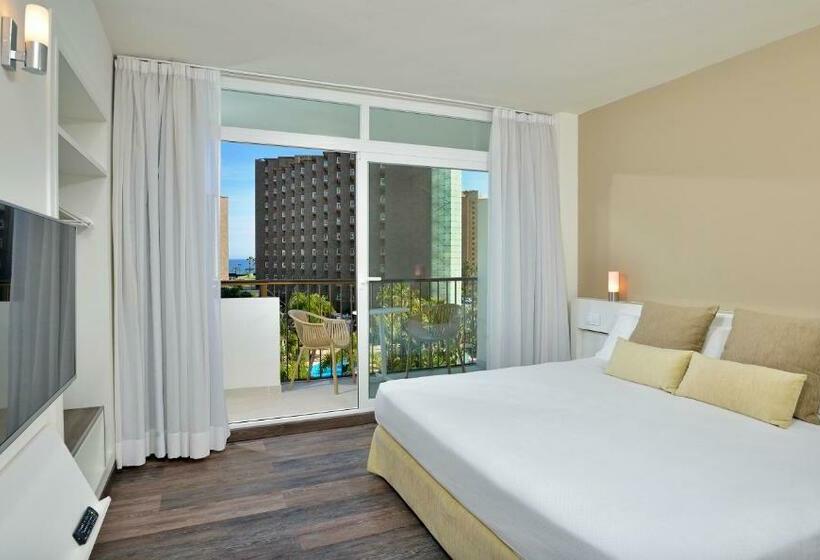 プールビューファミリールーム, Sol Principe