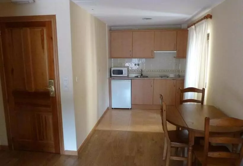 آپارتمان 1 خوابه, Apartahotel Faure
