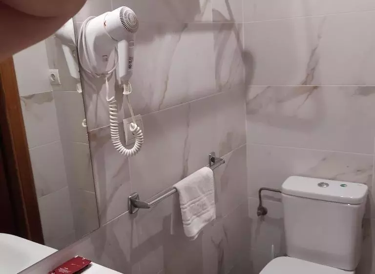 Habitació Triple Estàndard, Lizana 2