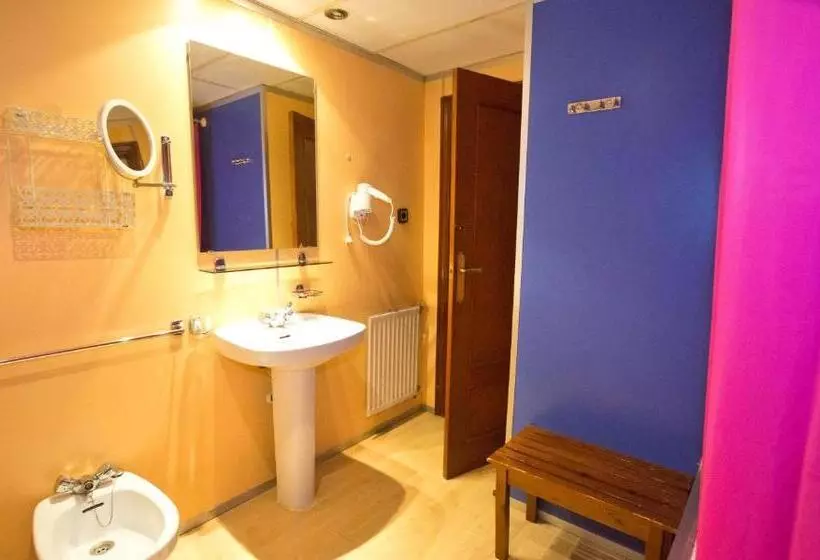 Habitació Triple Estàndard, Lizana 2