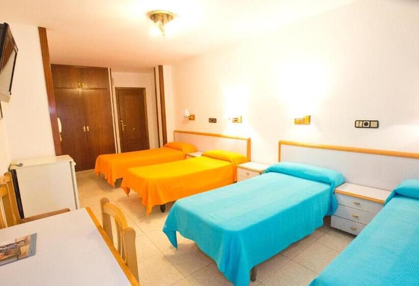 غرفة قياسية رباعية, Lizana 2