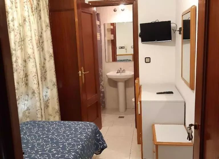 Habitación Estàndard Individual, Lizana 2