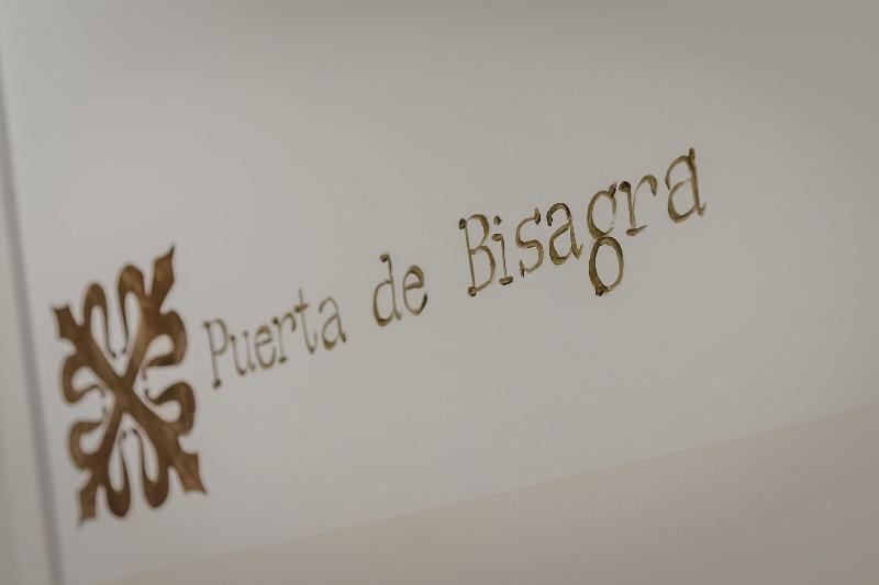 اتاق استاندارد, Yit Puerta Bisagra
