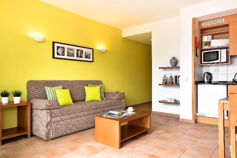 اتاق استاندارد, Yit Puerta Bisagra