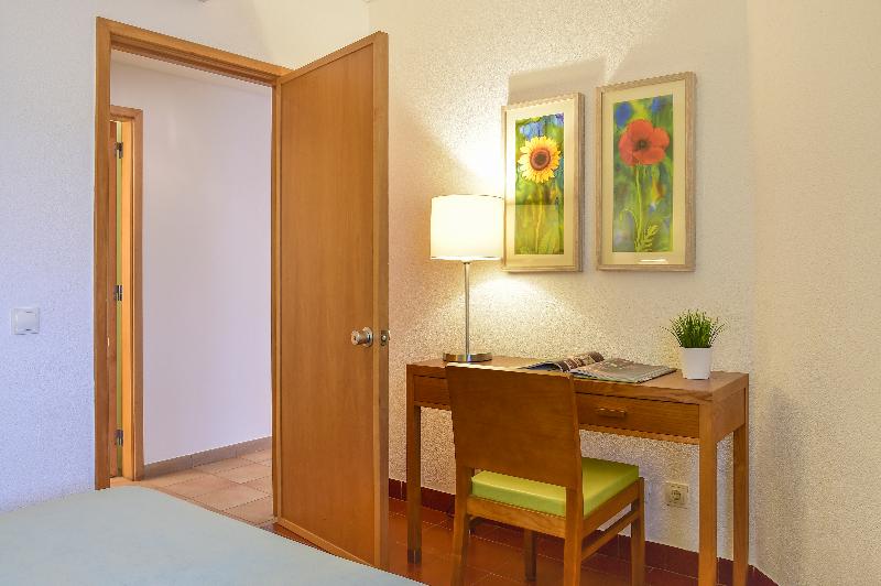 اتاق استاندارد, Yit Puerta Bisagra