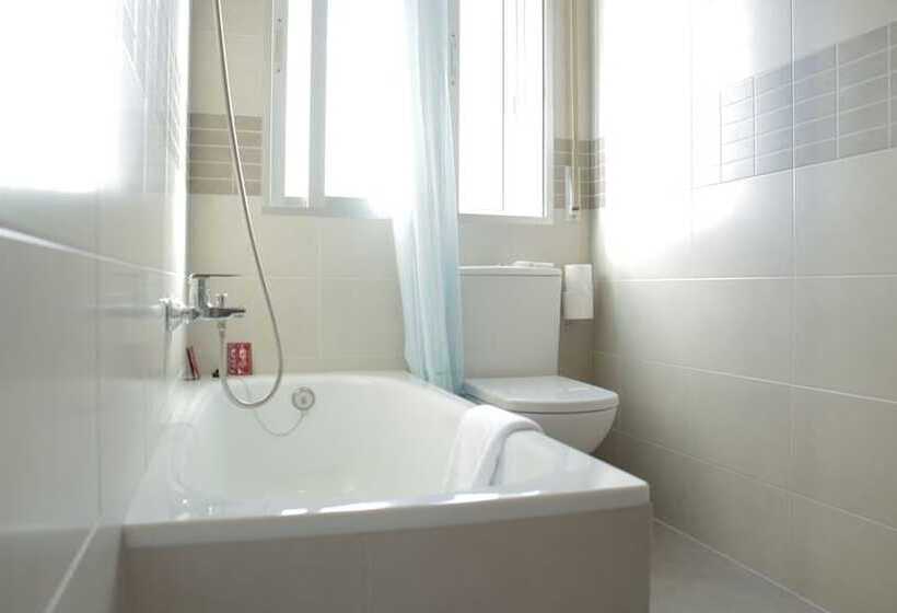 اتاق استاندارد سه نفره, Alda Bueumar