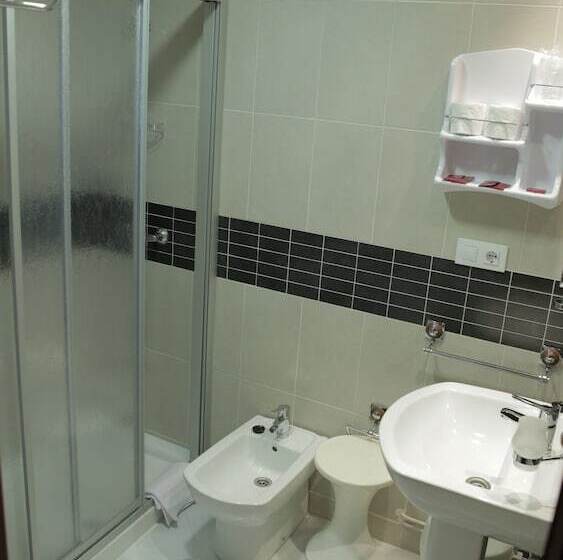 اتاق استاندارد, Alda Bueumar