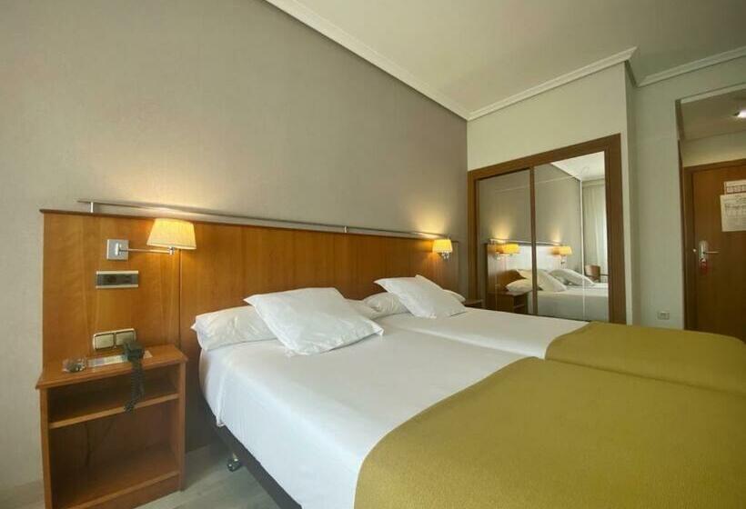 חדר סטנדרט, Ciudad De Compostela