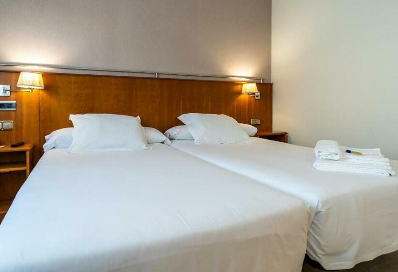 חדר סטנדרט, Ciudad De Compostela