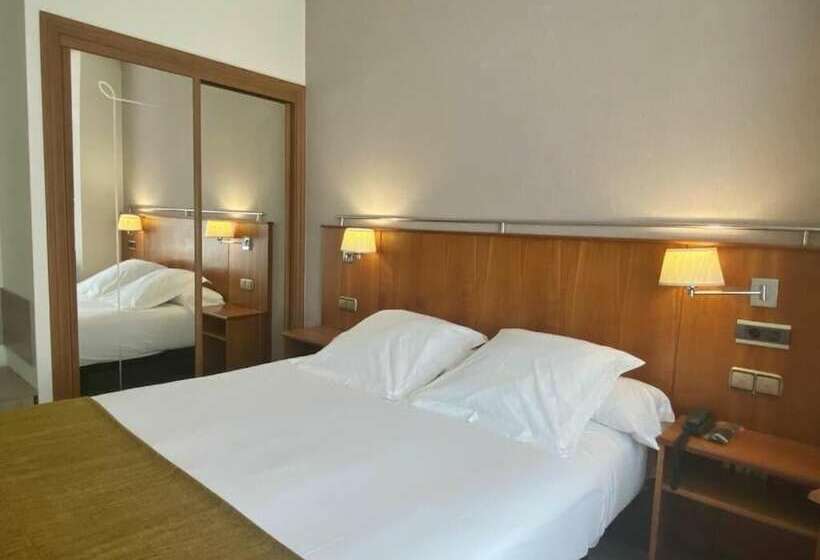 חדר סטנדרט, Ciudad De Compostela