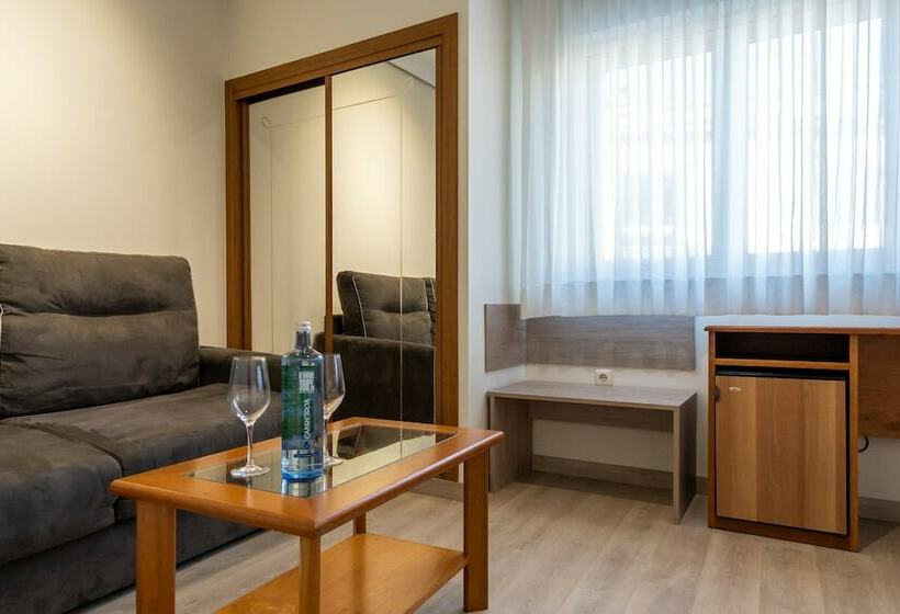 חדר סטנדרט, Ciudad De Compostela