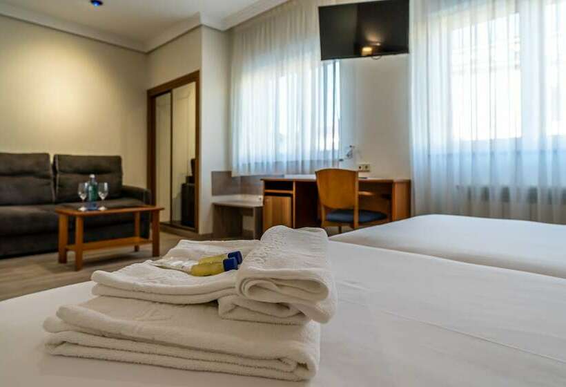 חדר סטנדרט, Ciudad De Compostela