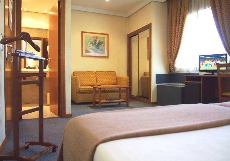 חדר סטנדרט, Ciudad De Compostela