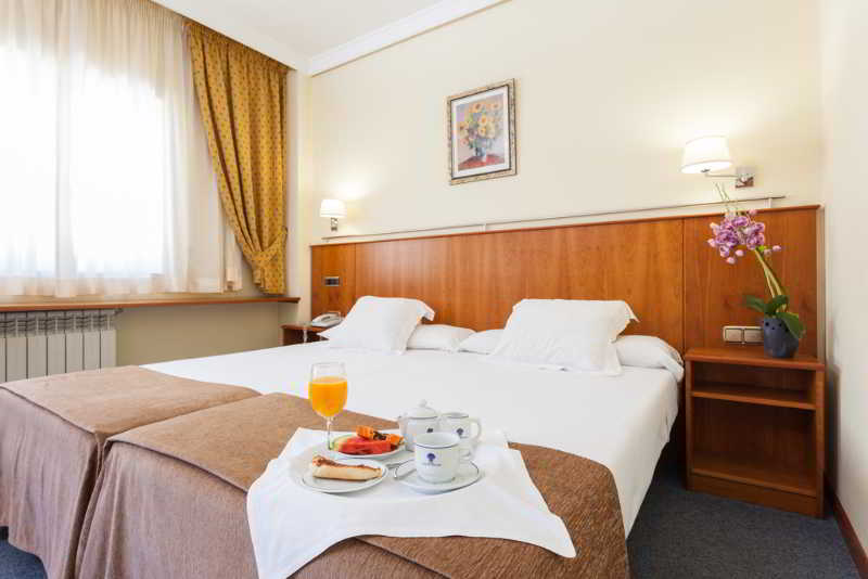 חדר סטנדרט, Ciudad De Compostela