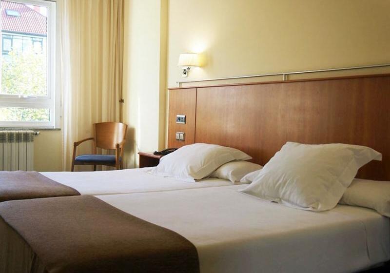 חדר סטנדרט, Ciudad De Compostela