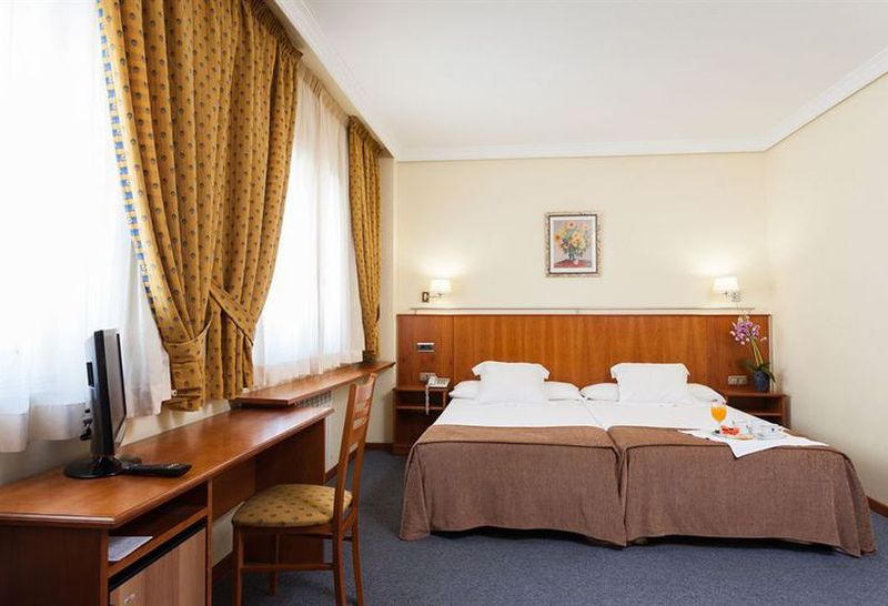 חדר סטנדרט, Ciudad De Compostela