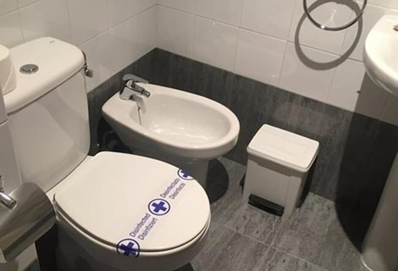 스탠다드 룸, Clemente