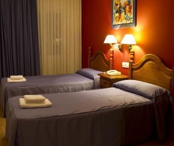 스탠다드 룸, Clemente