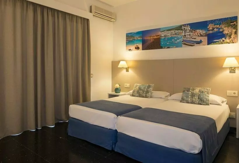 اتاق استاندارد سه نفره, htop Caleta Palace