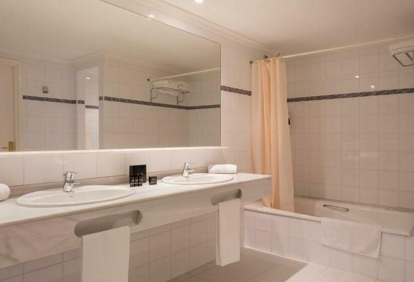 Четырехместный Номер Стандарт Вид на Море, htop Caleta Palace