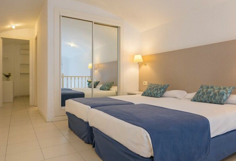 חדר סופריור לשלושה עם נוף לים, htop Caleta Palace