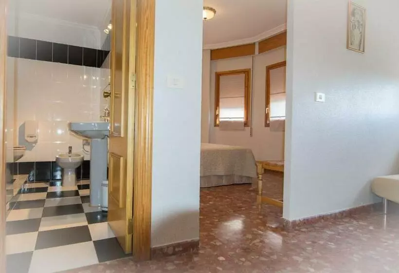 سوییت خانوادگی, L'oncle Pere Habitacions