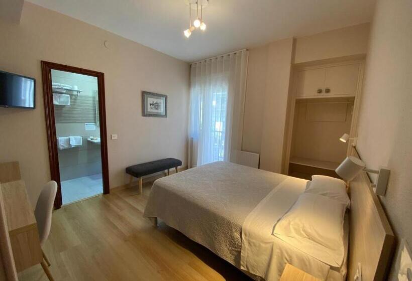 スタンダードルーム, Ros Mary