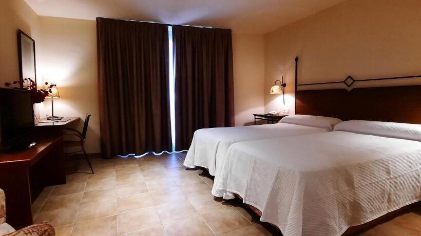 수피리어 룸, Sant Jordi