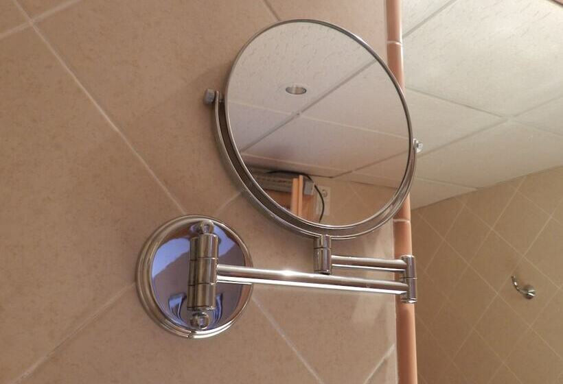 スタンダードルーム, Supermolina