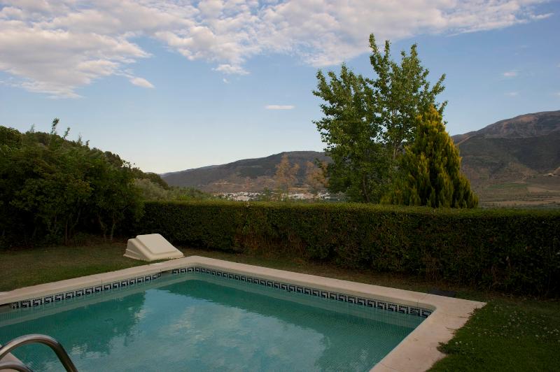 ツーベッドルーム　ヴィラ, Villa Turistica De Laujar De Andarax