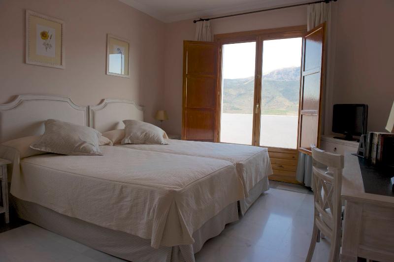 ビラホテル１ベッドルーム, Villa Turistica De Laujar De Andarax