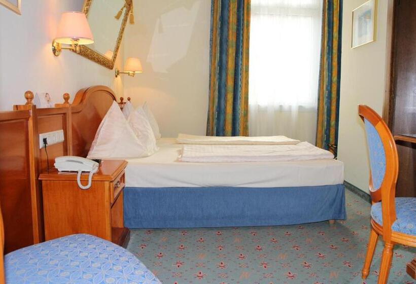 经济房, Altstadthotel Mosser