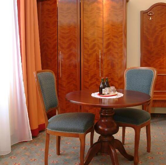 标准间带漩涡浴缸, Altstadthotel Mosser