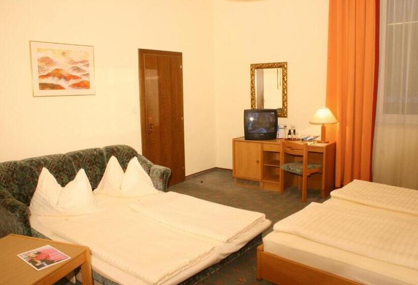 Семейный Номер, Altstadthotel Mosser