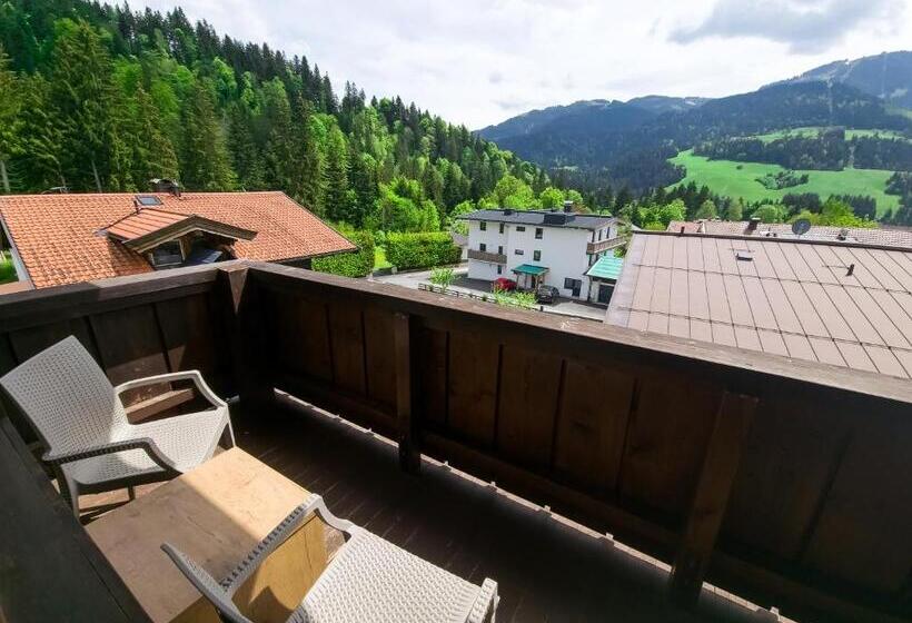 Номер Superior с Балконом, Das Alpin   Hotel Garni Guesthouse