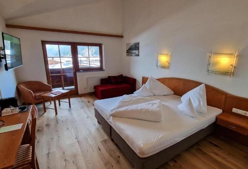 Номер Superior с Балконом, Das Alpin   Hotel Garni Guesthouse