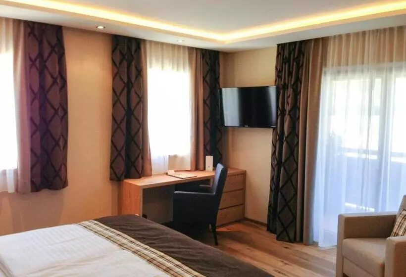 バルコニー付きスーペリアルーム, Das Gemütliche Dorfhotel Kaltenhauser
