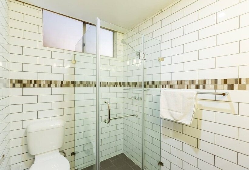 חדר דלוקס, Elkira Court Motel