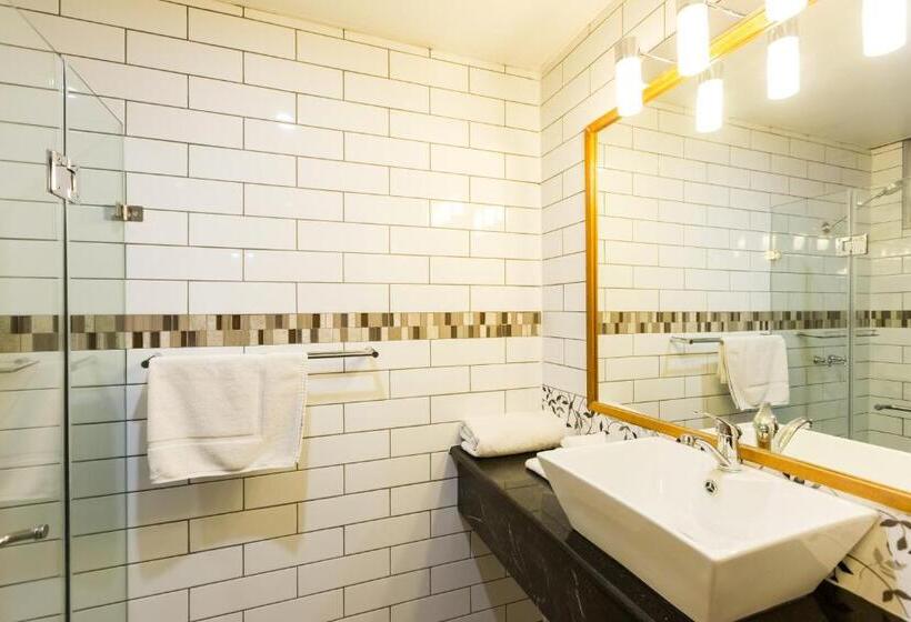 חדר דלוקס, Elkira Court Motel