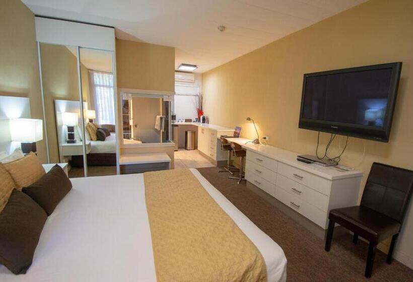 חדר דלוקס עם מיטת קינג, Elkira Court Motel