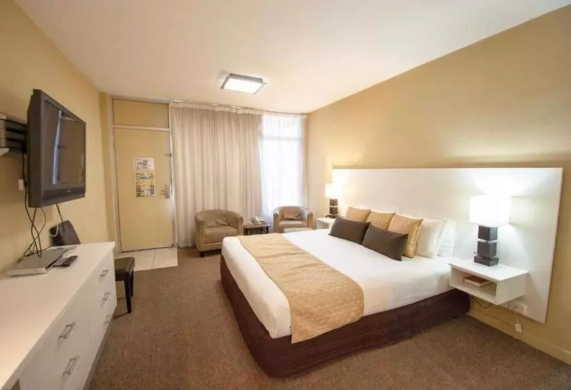 Deluxe Suite King Bed, Elkira Court Motel