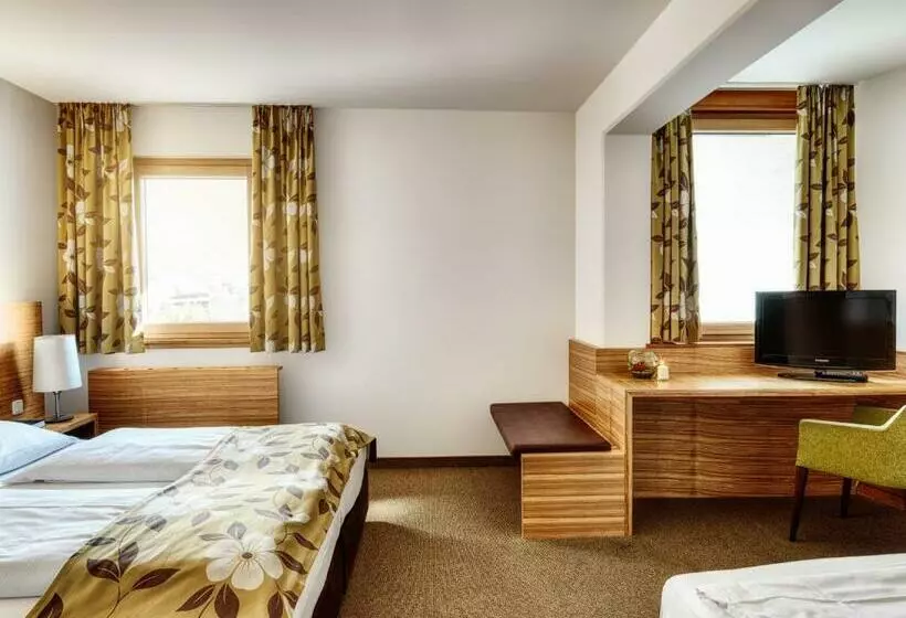 اتاق استاندارد سه نفره, Alphotel Innsbruck